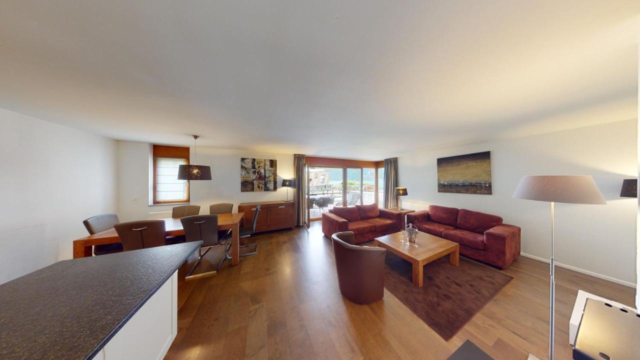 Walensee House & *
